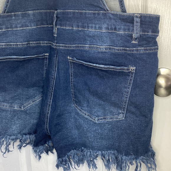 Women’s Blue Jeans Short Overalls - Picture 6 of 8